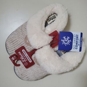 Dearfoam Dluxe neutral slippers